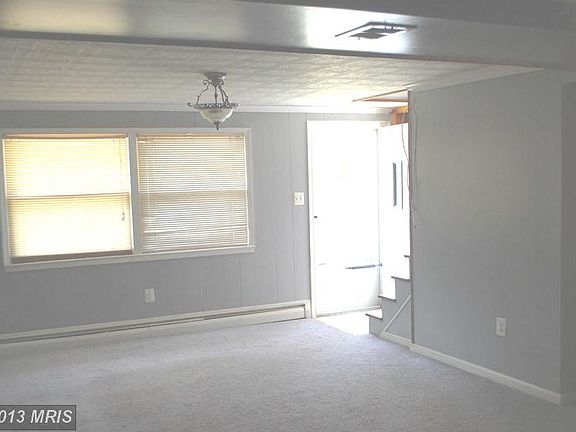 4th image of 13709 Greenwood Dr