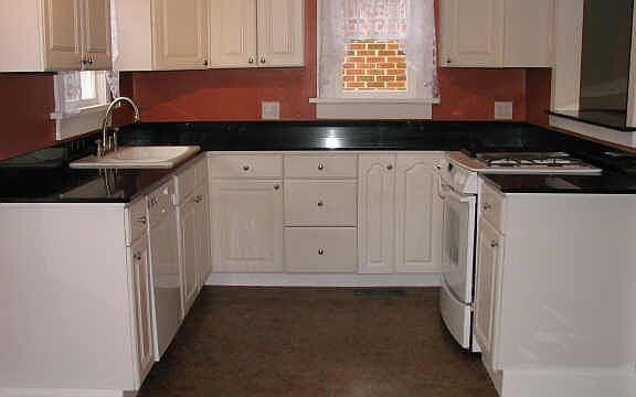 Granite counters, new Jenn-Air stove