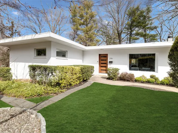 296 Murray Avenue, Larchmont, NY 10538