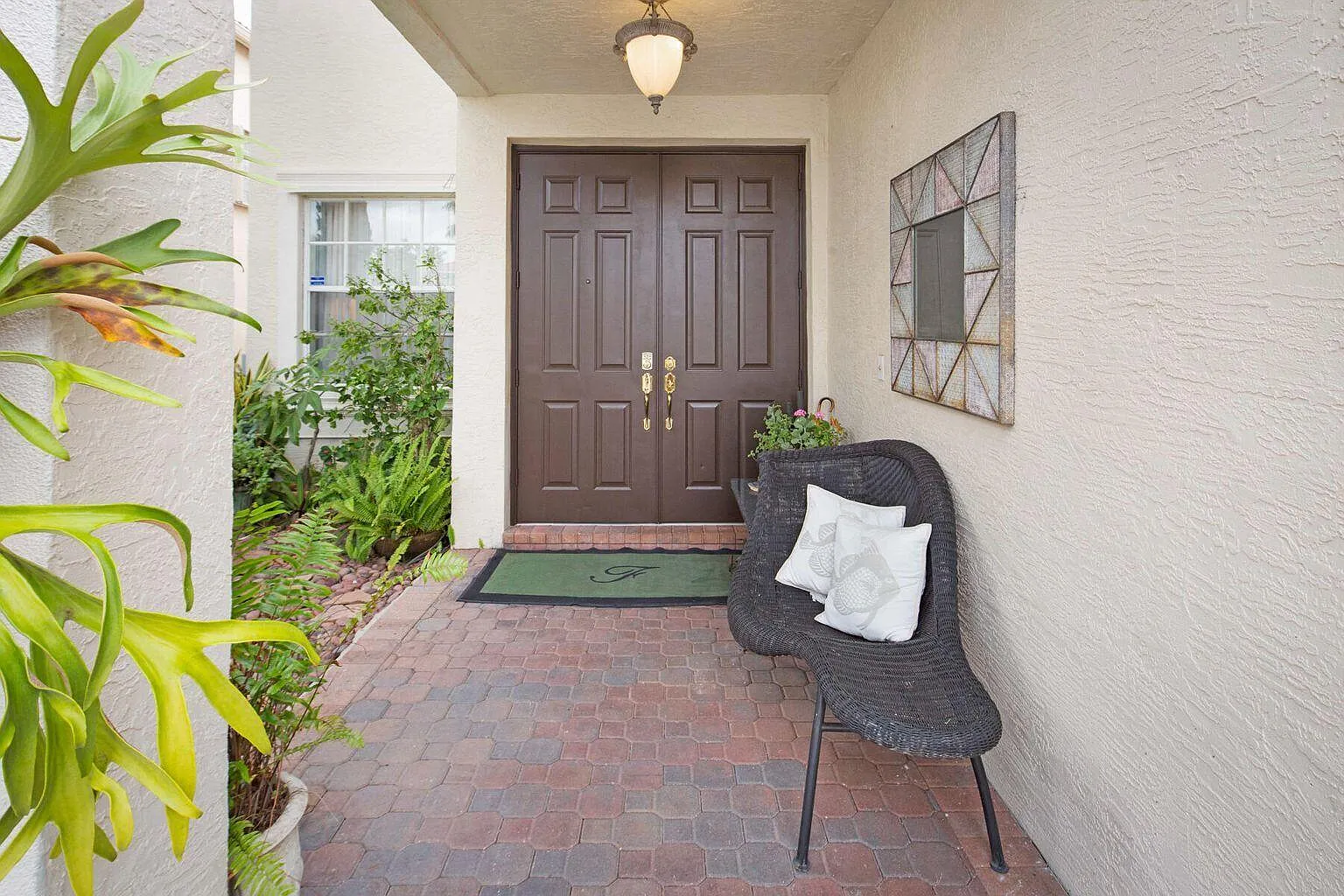 5 bed, 2.5 bath, 2888 sqft, $4,500 — Photo 3