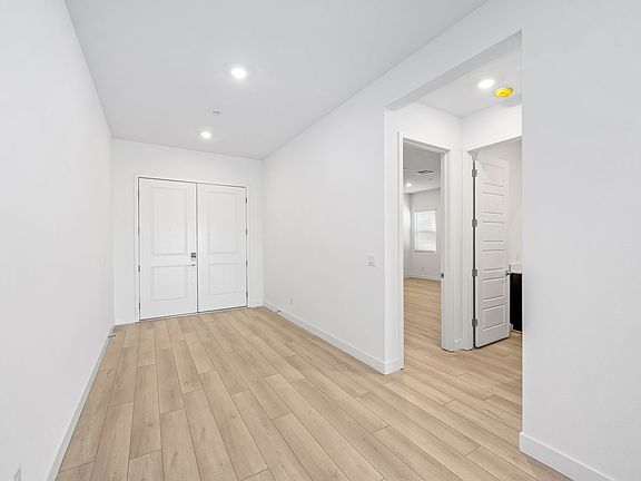3 web or mls Lennar 1605 Amalfi Arches Pl 3