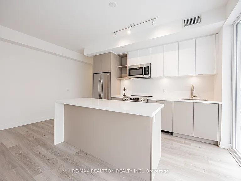 333 Sunseeker Ave #428 — Photo 6