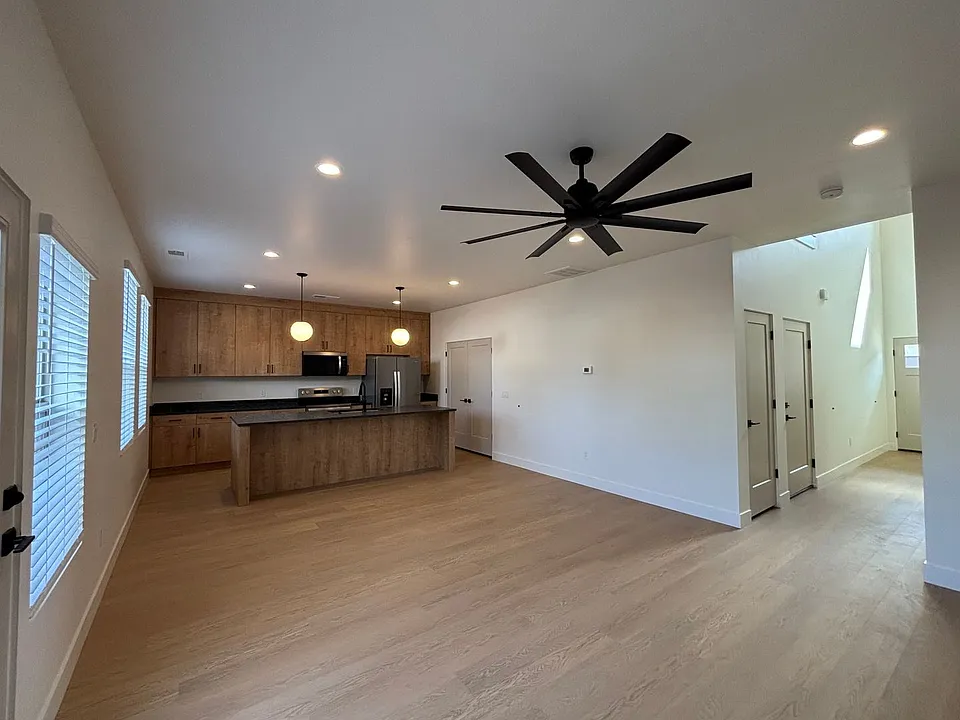 73 N 520 W #4