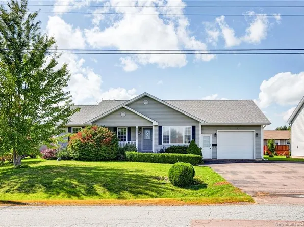 6 Chad Cres, Salisbury, NB E4J 3N3