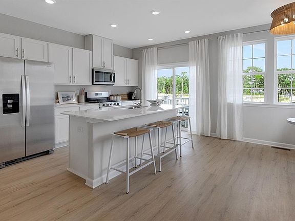 7th image of this home