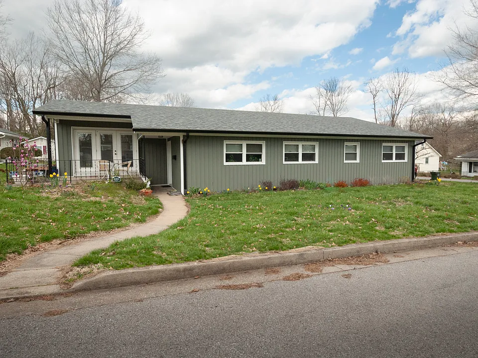 424 Akers Dr