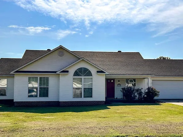 104 Janis Dr, Brookland, AR 72417