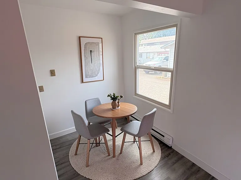 12437 SW Hall Blvd #3 — Photo 6