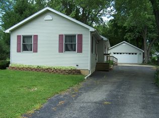 1447 Nova Rd, Sandwich, IL 60548