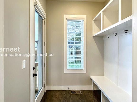 4th image of 1705 Cass St