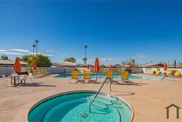 2 bed, 737 sqft, $1,165 — Photo 2