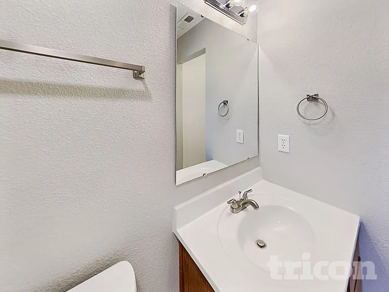 10800 Wymm Ln — Photo 8