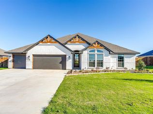 316 Trail Dust Dr, Godley, TX 76044
