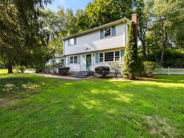 12 Alden Drive, Clinton, CT 06413