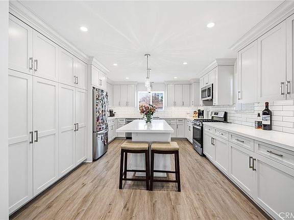 2nd image of 2235 Clover St