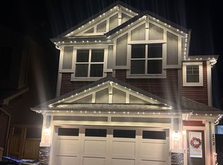 203 Lucas Close NW, Calgary, AB T3P1Z4