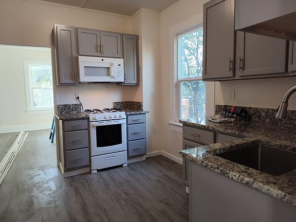 2nd image of 3 Pine St #3