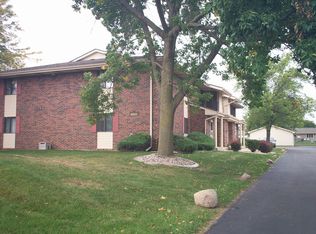 6800 Mariner Dr UNIT 102, Racine, WI 53406
