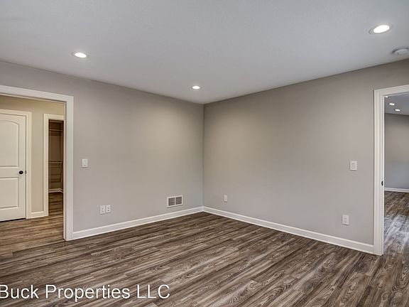3rd image of 531A 140th St