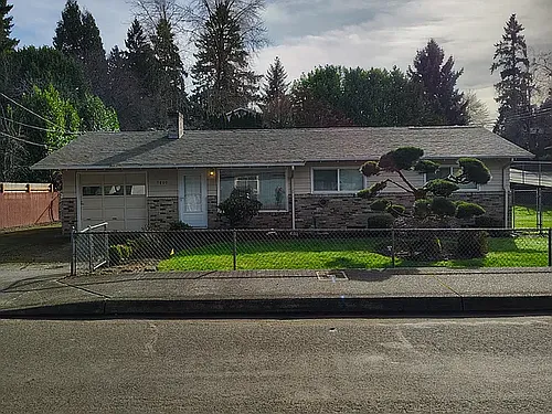5800 SE Willow St Photo 1 5800 SE Willow St Photo 1