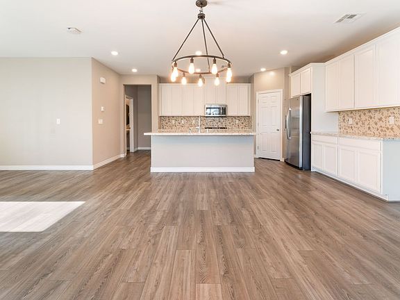 5th image of 10765 Mulholland Ave