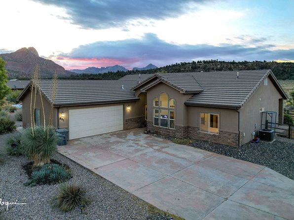 881 W Smithsonian Way, Apple Valley, UT 84737