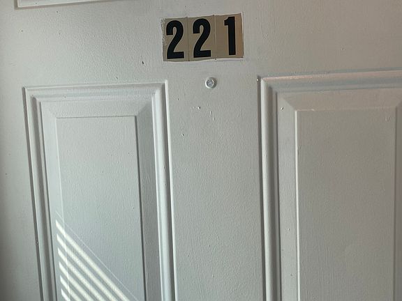 3rd image of 1423 Grand Ave APT 221