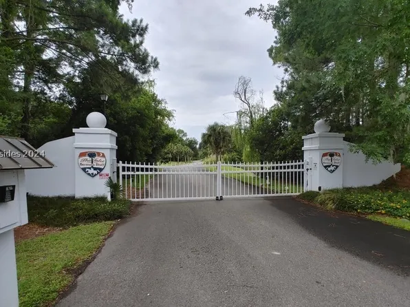 62 Bermuda Inlet Dr, Saint Helena Island, SC 29920