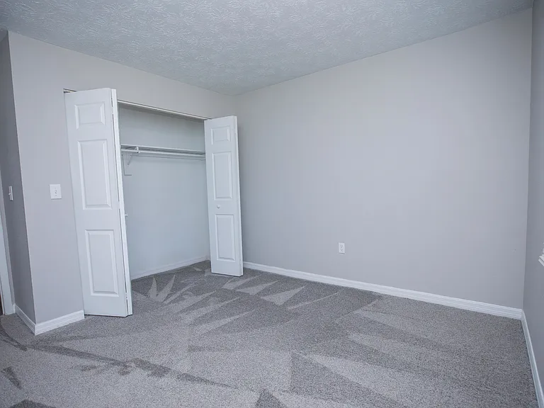 Oakview Landing Apartments — Photo 27