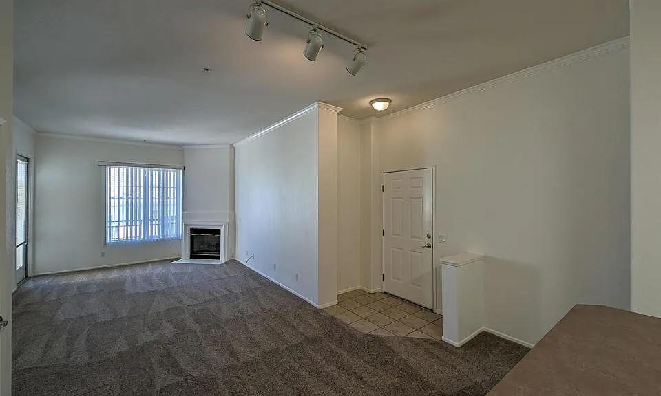 12360 Carmel Country Rd #307