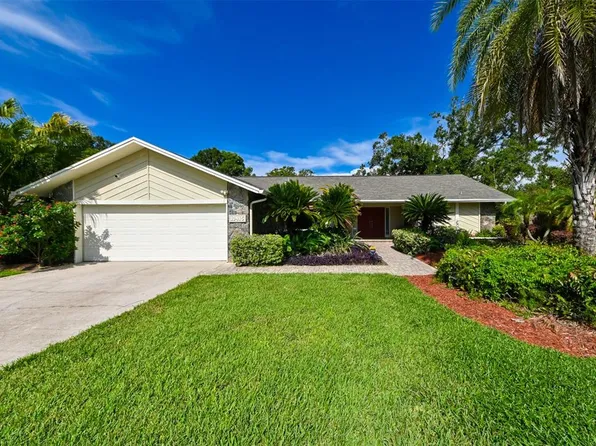 10415 Oakbrook Dr, Tampa, FL 33618