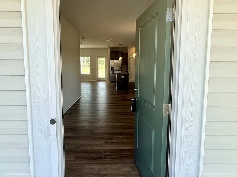 4736 Mastercraft Ct — Photo 2