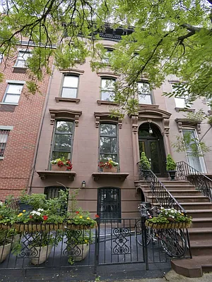Sold by Sotheby's International Realty | media 10