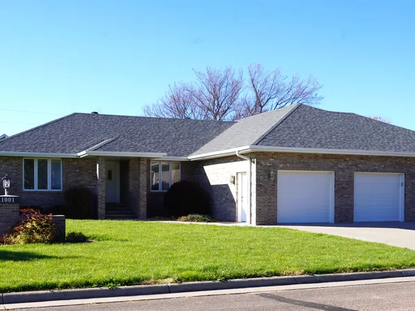 1001 2nd St, Arapahoe, NE 68922