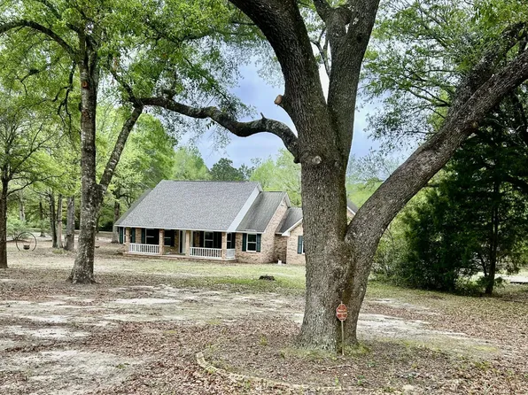 19201 Highway 613, Moss Point, MS 39562