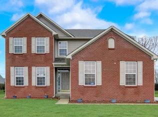 899 Farmington Trl, Brownsburg, IN 46112