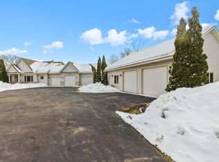 6041 217th St E, Prior Lake, MN 55372