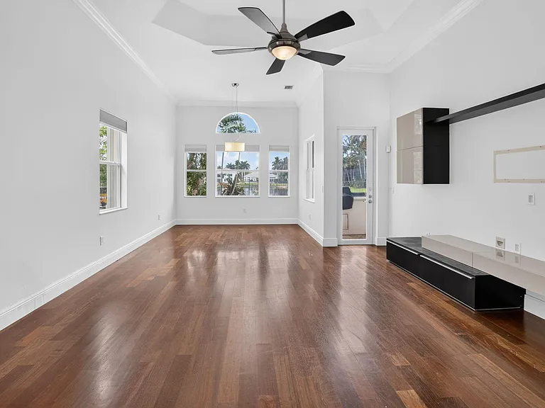 9511 Savona Winds Dr — Photo 36