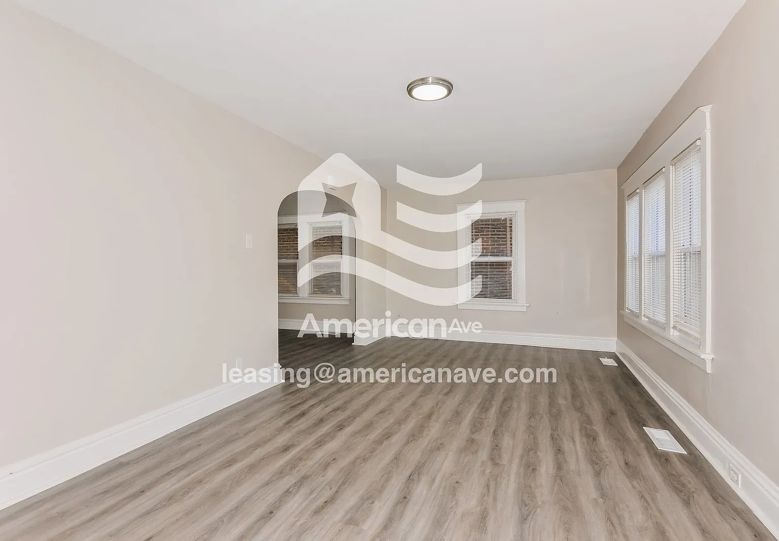2 bed, 1.0 bath, 944 sqft, $1,110 — Photo 3