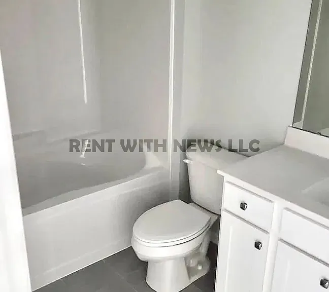 738 Hadstock Path — Photo 12