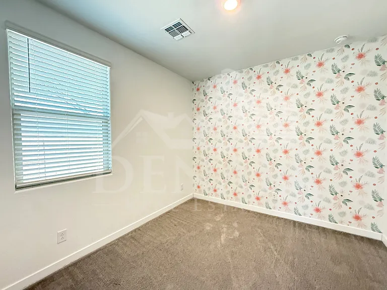 1636 W Estes Way — Photo 19