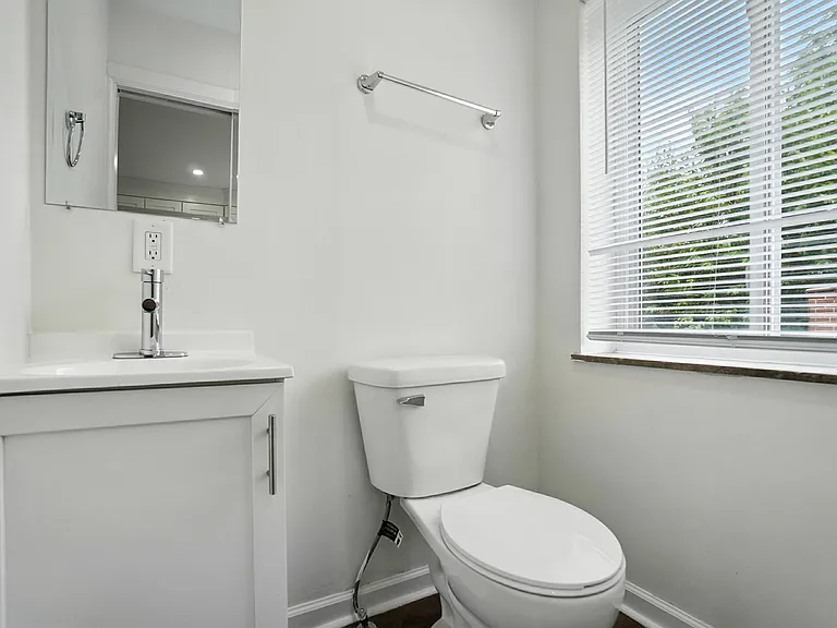 1660 Elmwood Ave — Photo 25