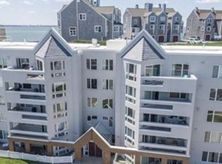 304 Commodore Ct #304, Hull, MA 02045