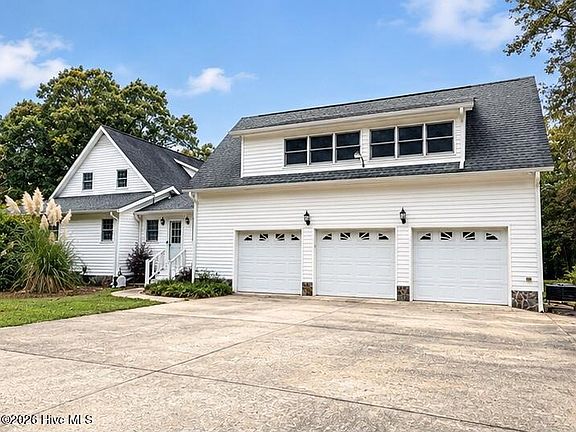 3rd image of 10941 Howell Circle