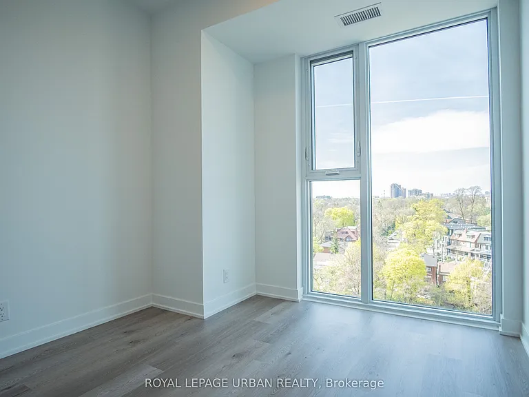 1660 Bloor St W #913 — Photo 10