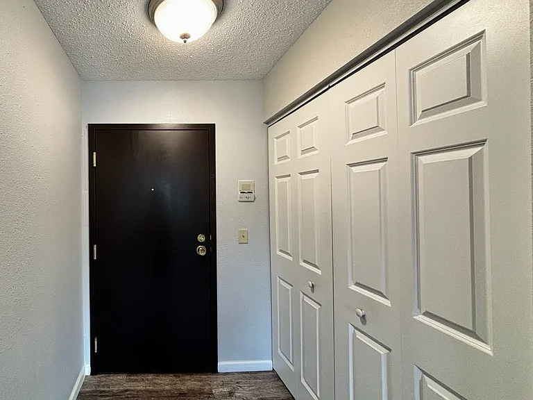 Breckenridge Davenport Apartments — Photo 46