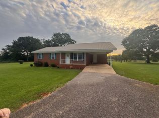 135 Big Pine Dr, Valley Grande, AL 36701