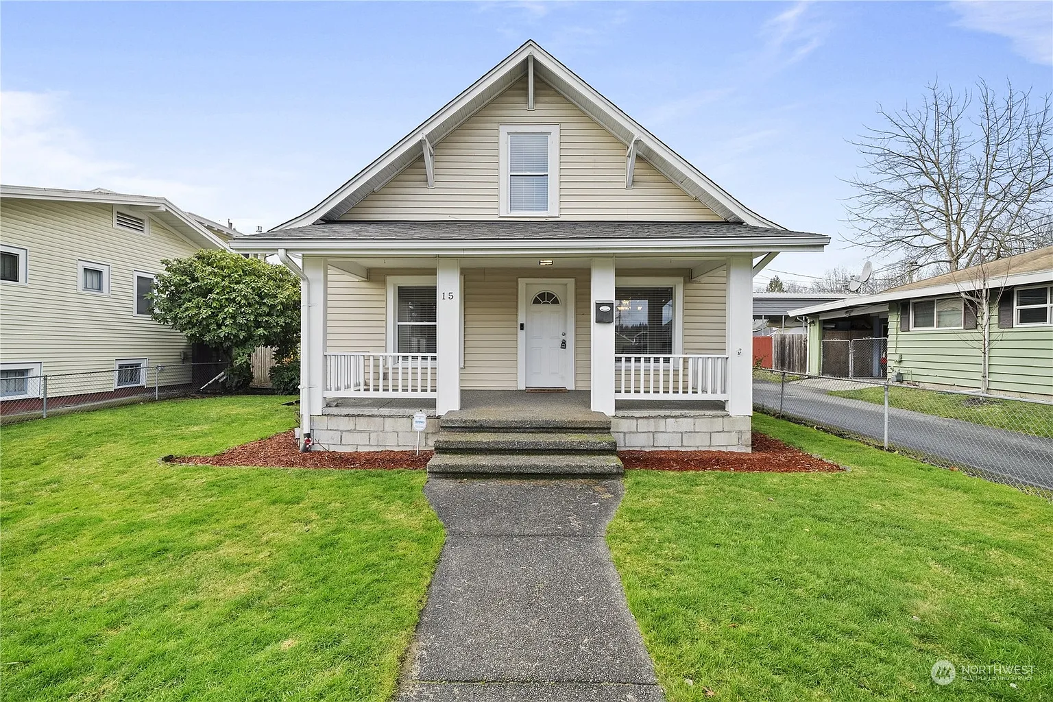 15 G Street SE photo 1