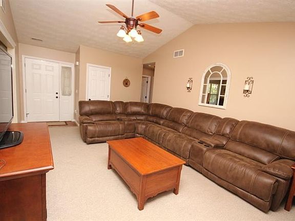 5th image of 9233 Arrowcreek Dr