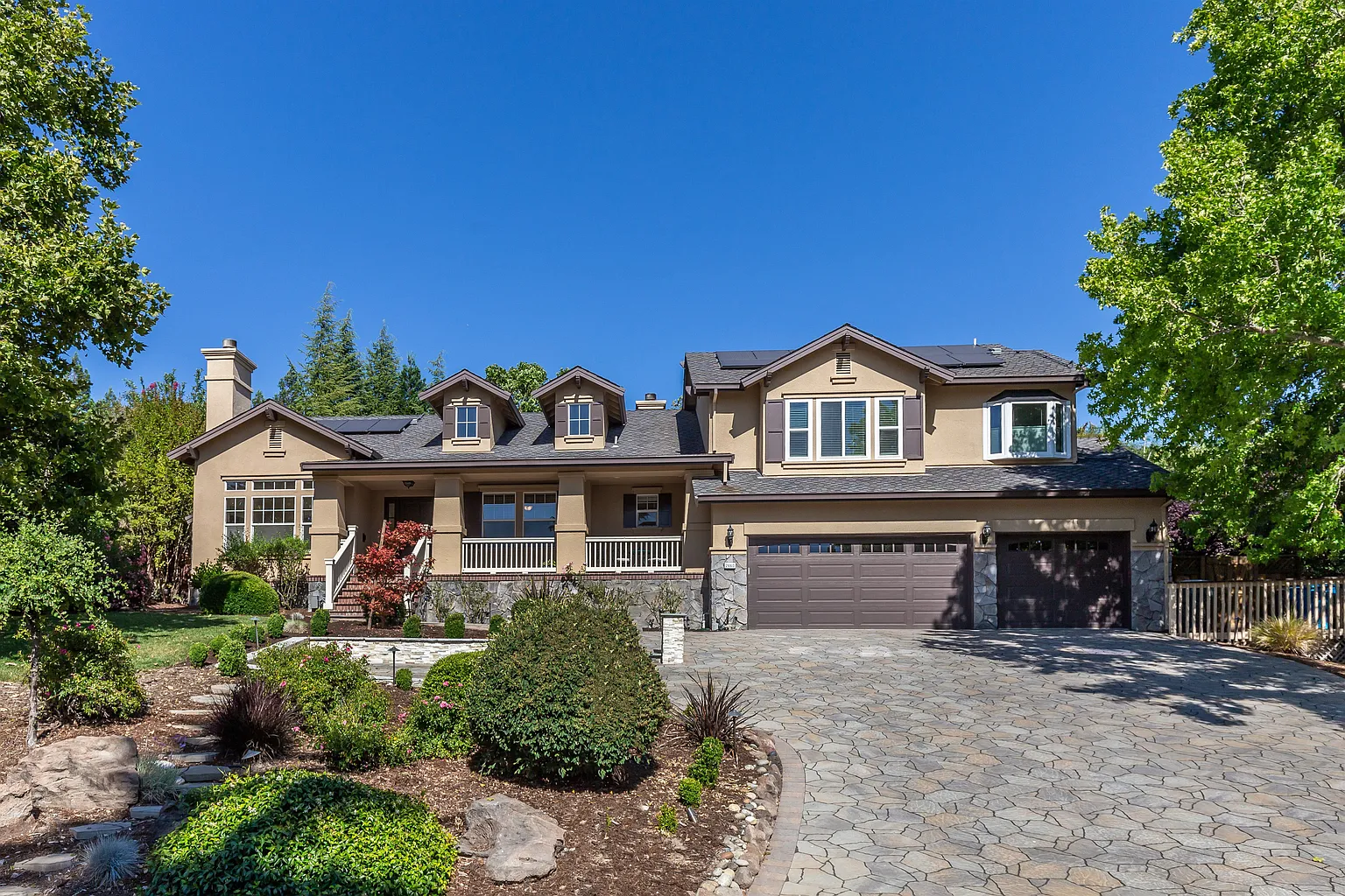 2460 Country Dr photo 1